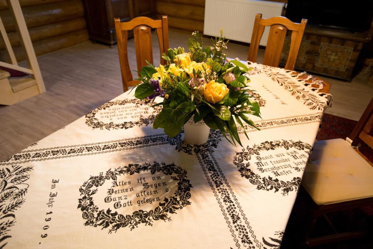 Conacul Maria Theresa Orlat Exteriör bild